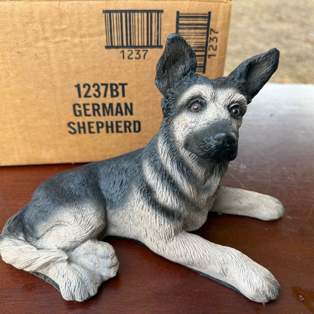 Vintage German Shepherd Dog Animal Figure
